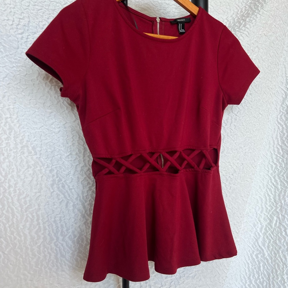 Inverse Belt Cut-Out Top